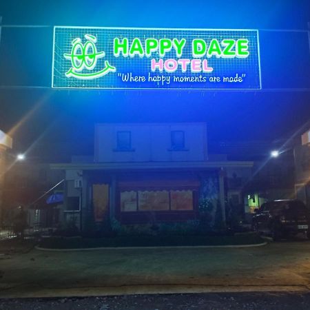 Happy Daze Hotel Tagum Kültér fotó