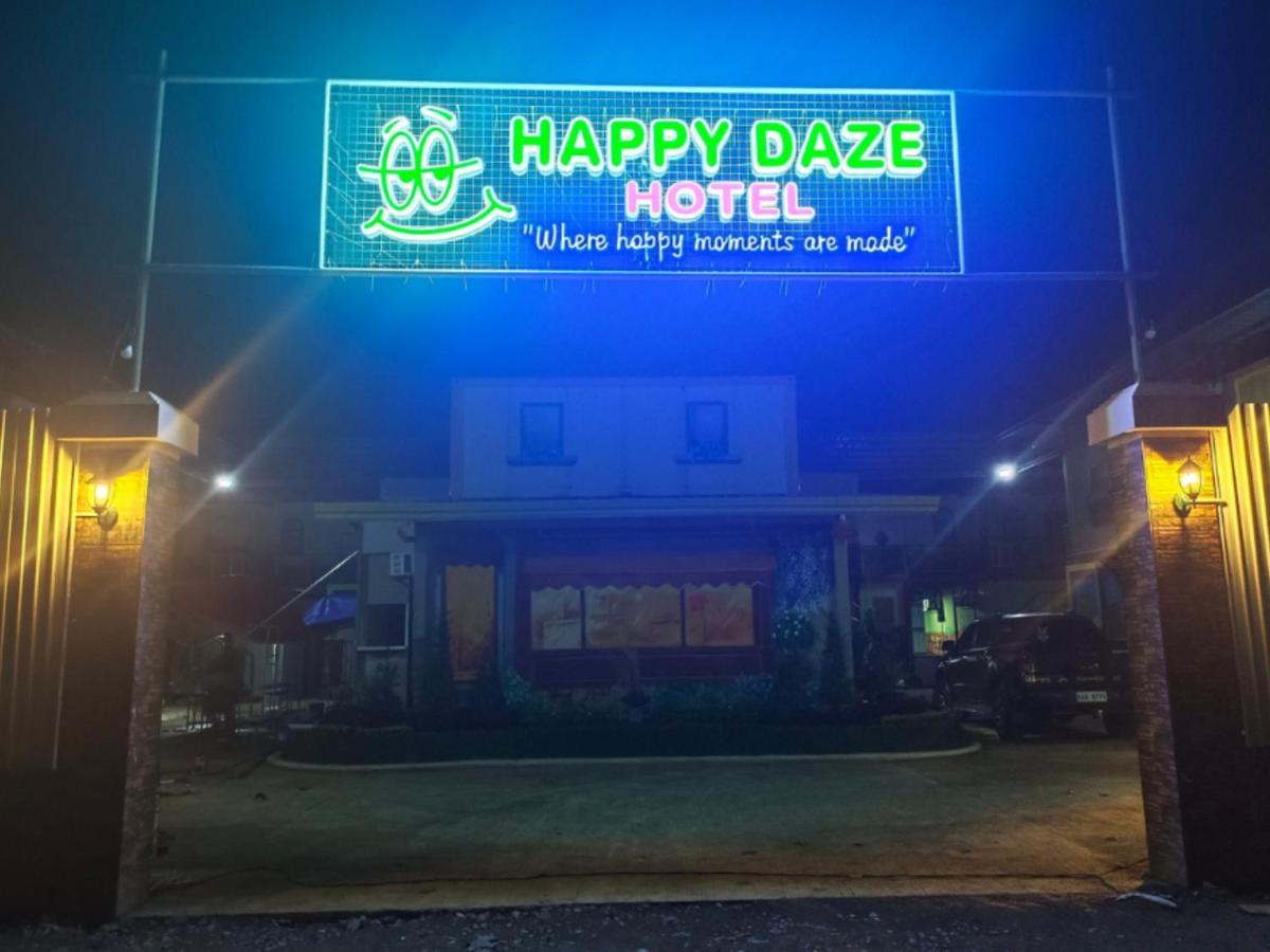 Happy Daze Hotel Tagum Kültér fotó