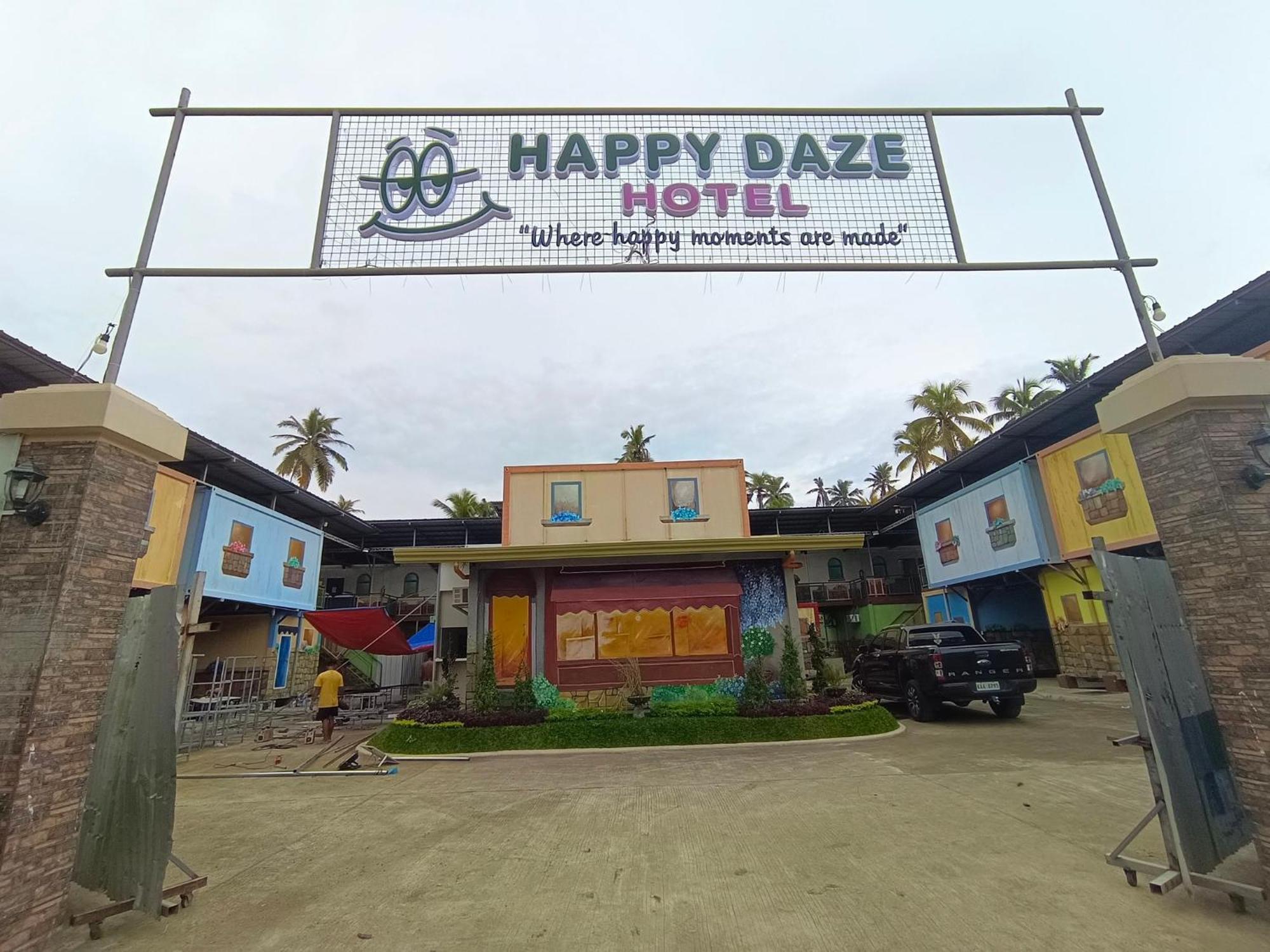 Happy Daze Hotel Tagum Kültér fotó